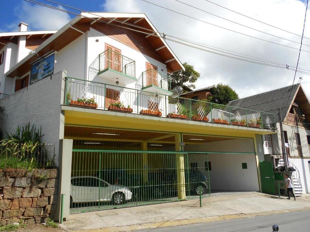 Pousada Monte Suico Campos do Jordao Exterior photo
